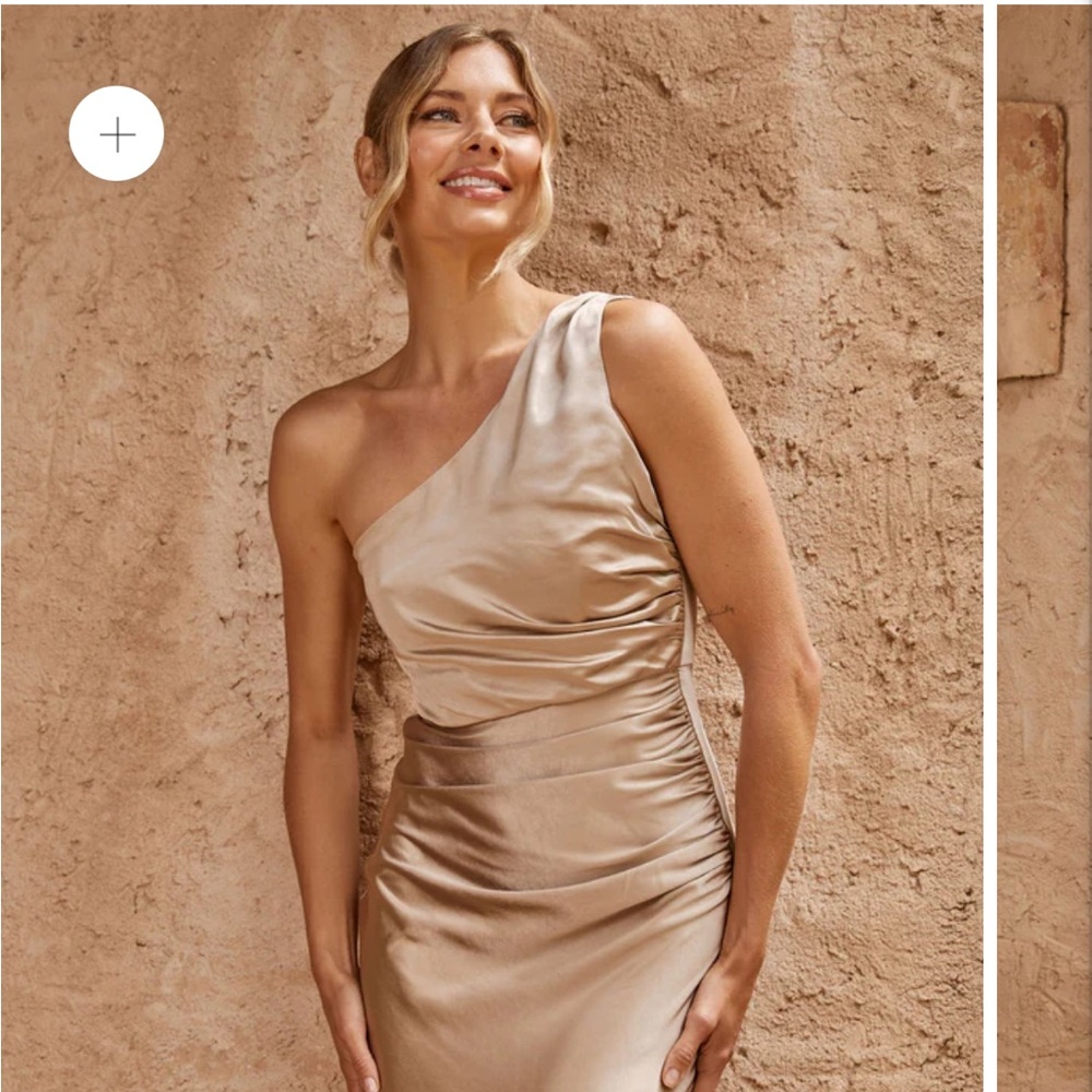 Chic One-Shoulder Champagne Dress